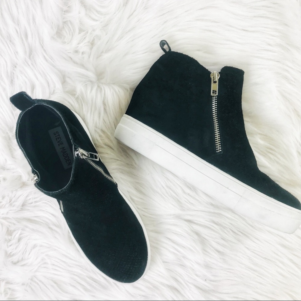 Steve Madden Caliber black suede sneaker size 6.5